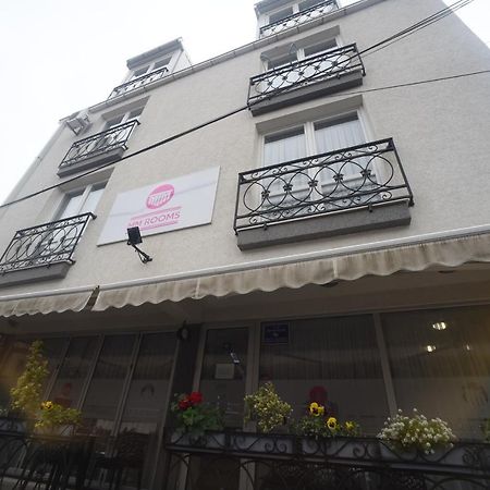 City Boutique Rooms 斯科普里 外观 照片