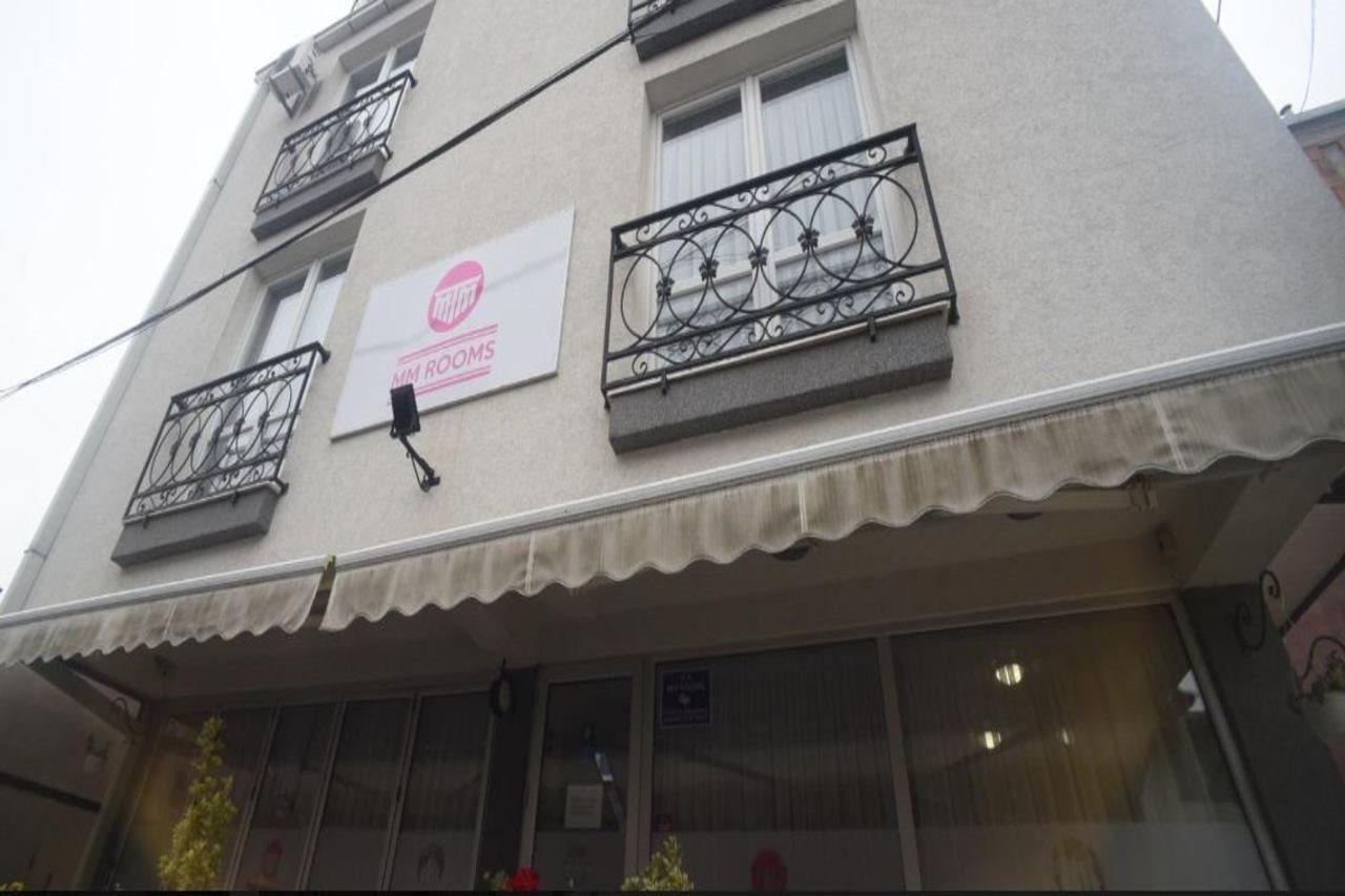 City Boutique Rooms 斯科普里 外观 照片