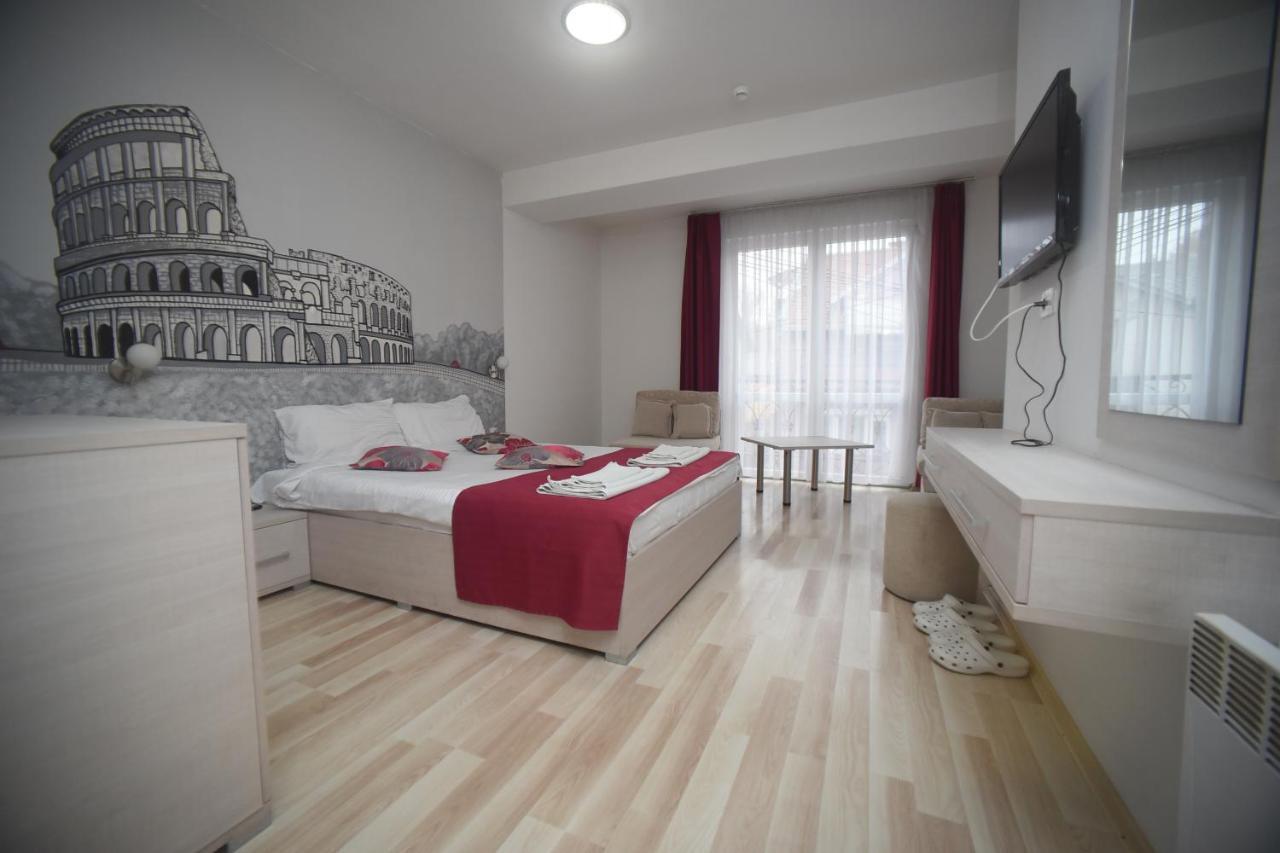 City Boutique Rooms 斯科普里 外观 照片
